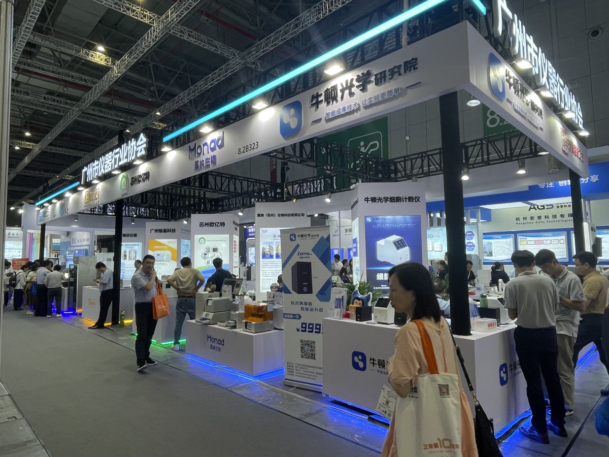 上海展位設(shè)計公司：我們?nèi)绾瓮ㄟ^服務(wù)建立客戶信任？