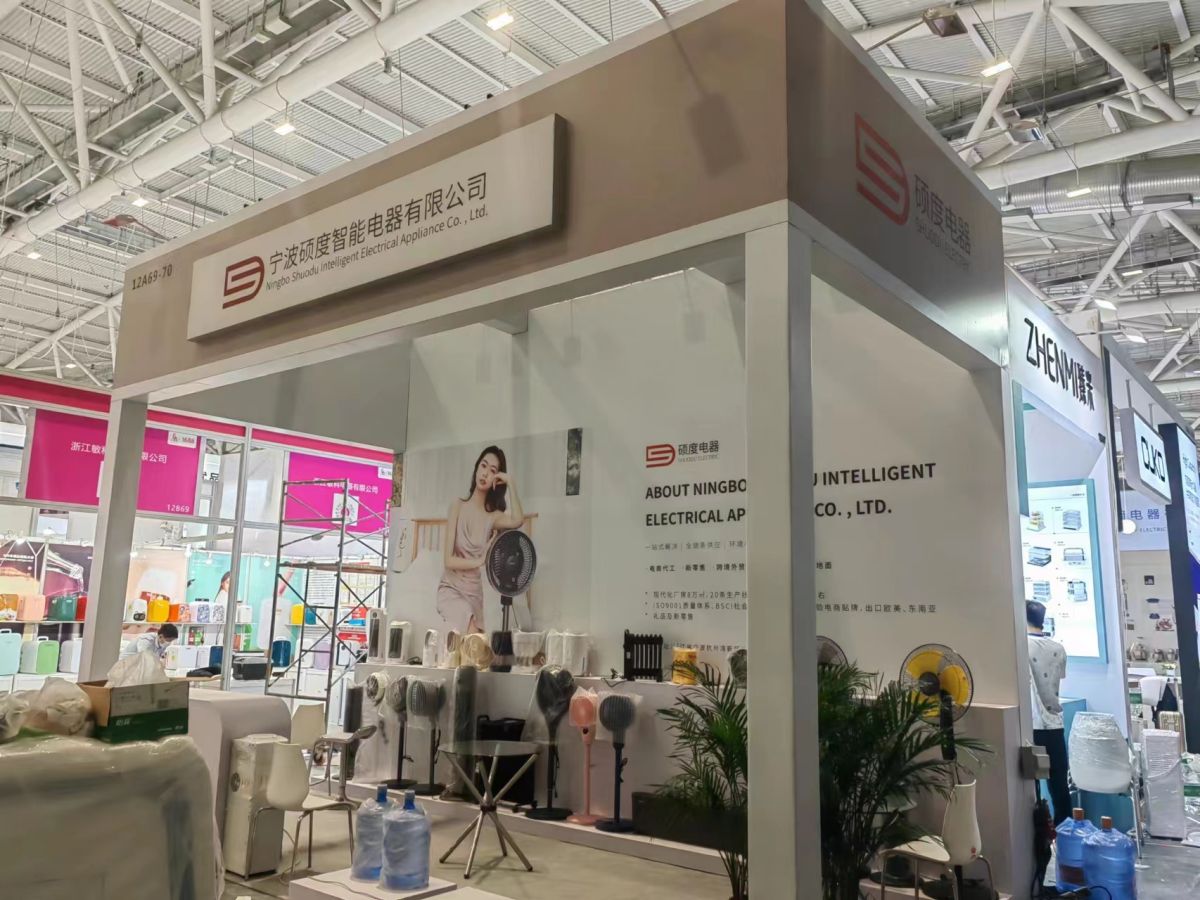 尋找優(yōu)秀的美國展臺搭建公司：如何選擇合適的服務(wù)商