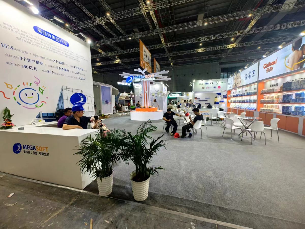 尋找合適的美國展會搭建企業(yè)與資源